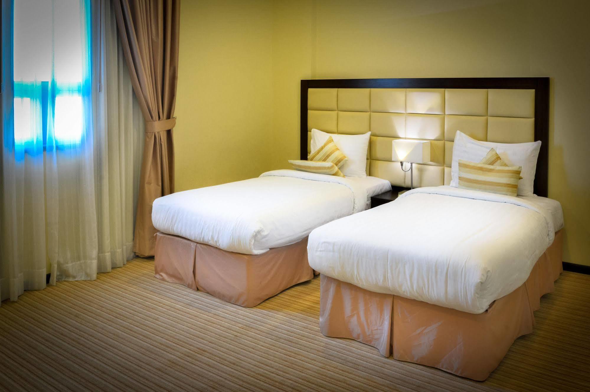Golden Ocean Hotel Доха Экстерьер фото