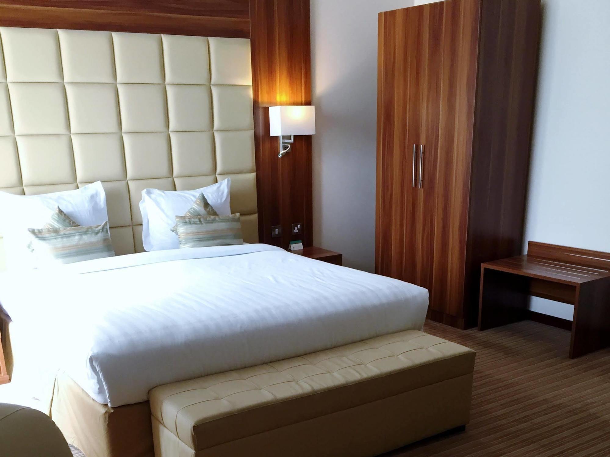 Golden Ocean Hotel Доха Экстерьер фото