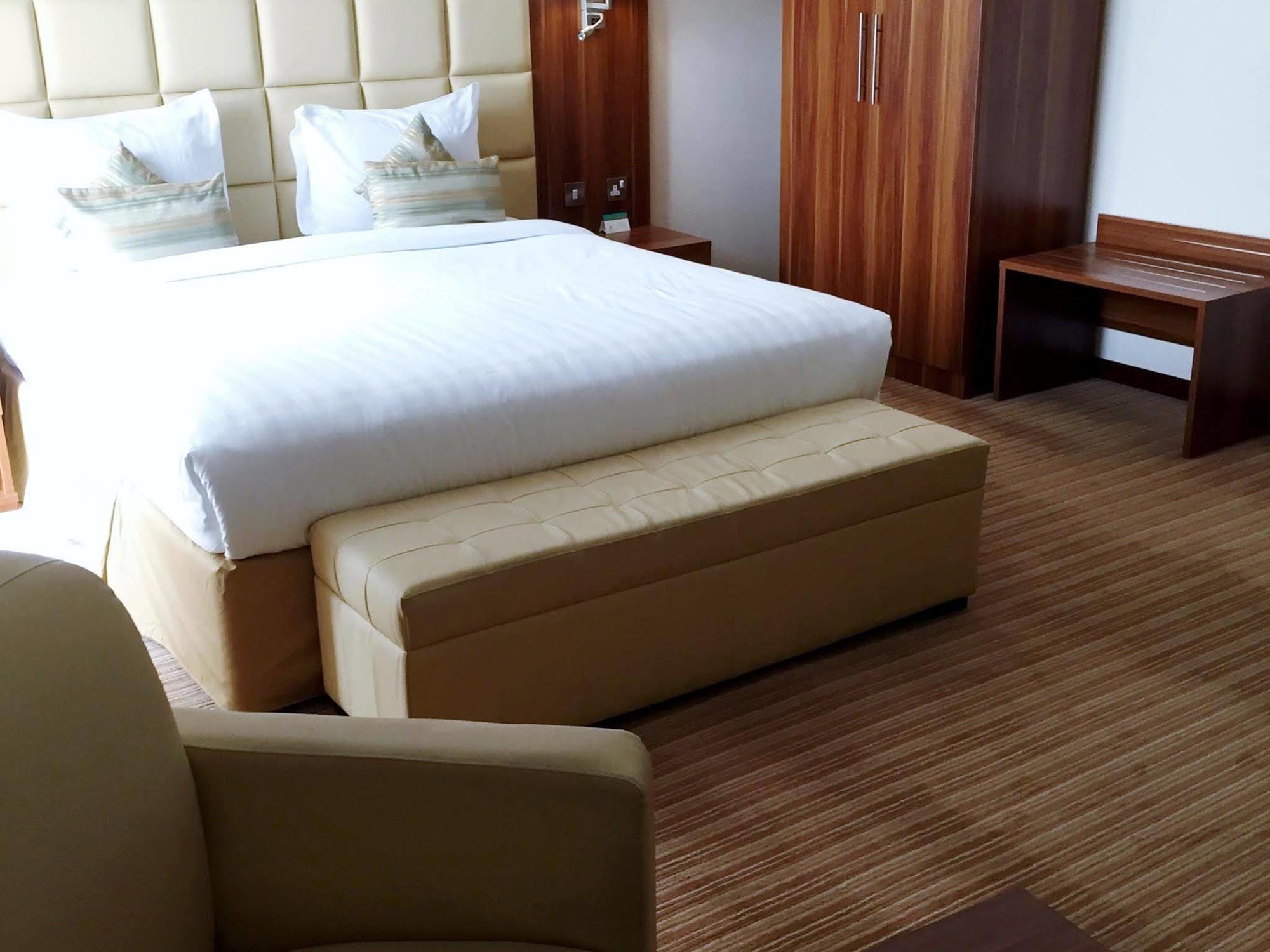 Golden Ocean Hotel Доха Экстерьер фото