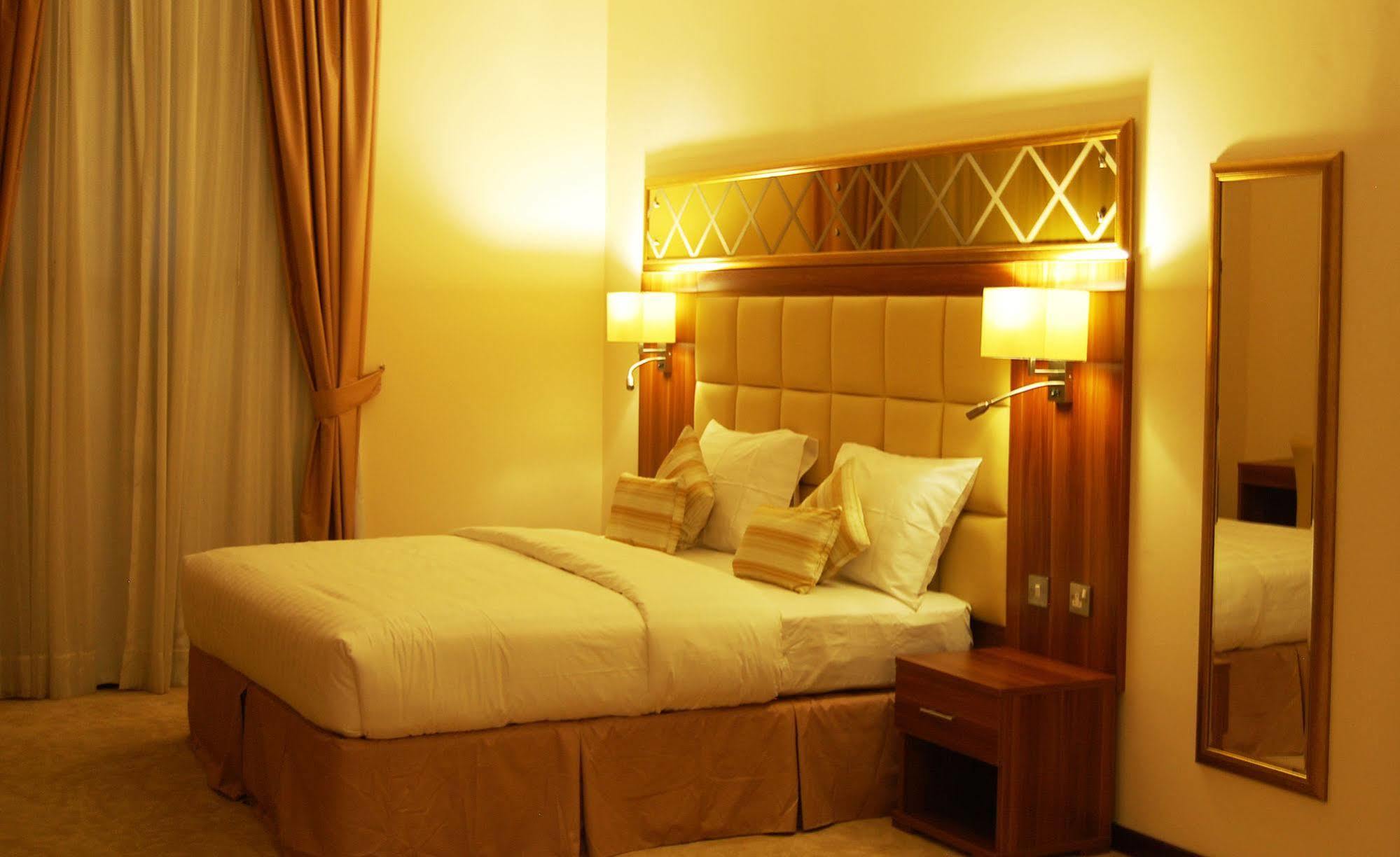 Golden Ocean Hotel Доха Экстерьер фото