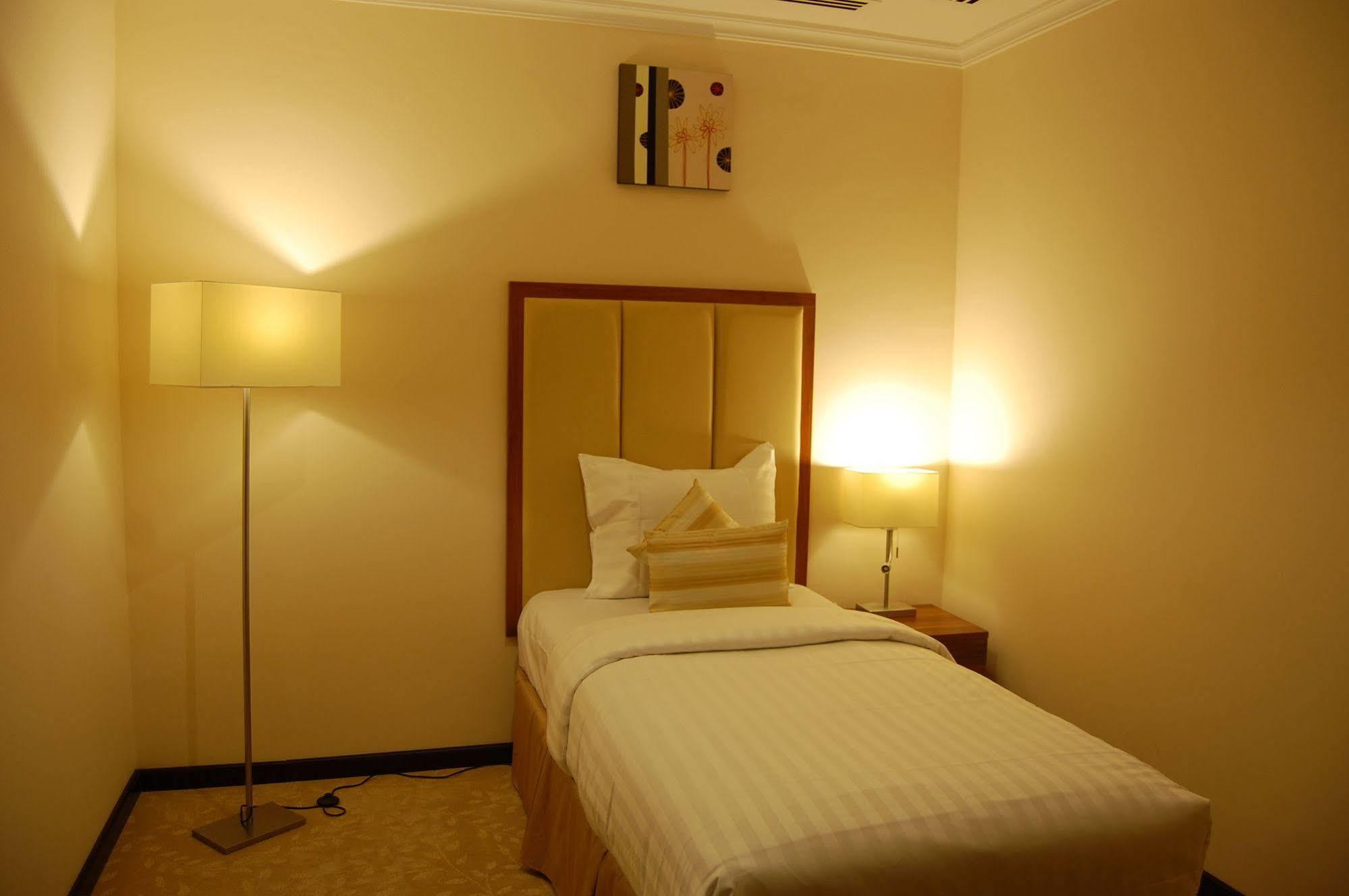 Golden Ocean Hotel Доха Экстерьер фото
